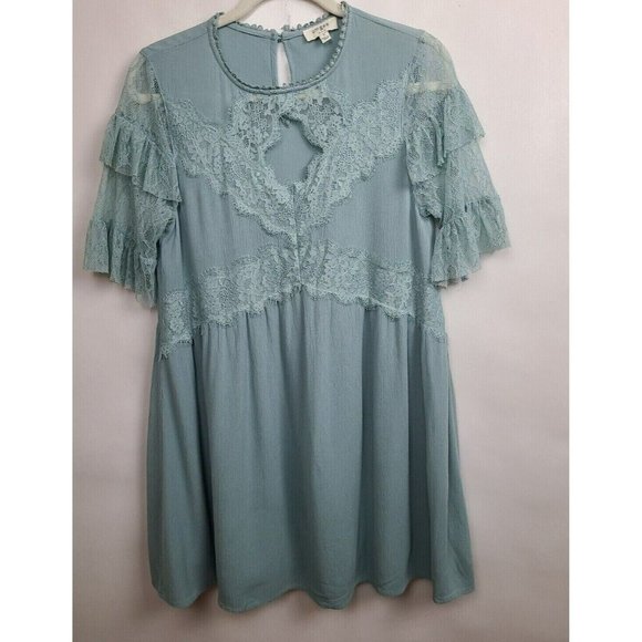Umgee Dresses & Skirts - Umgee Mint Green Lace Ruffle Short Sleeve Mini BOHO Dress Size Small